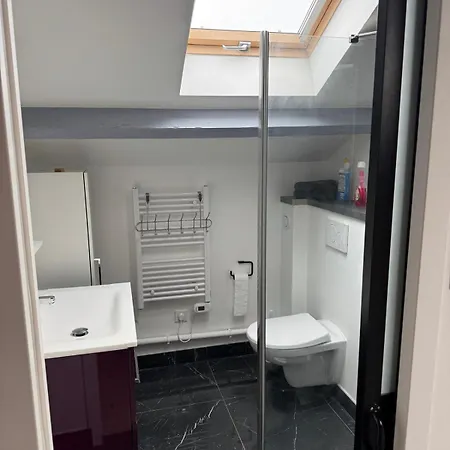 דירה Close To Transport And Shops